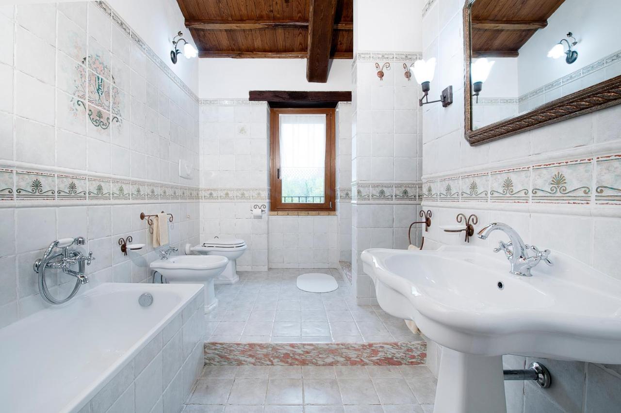 Casale Le Orme Bed and Breakfast Todi Eksteriør billede