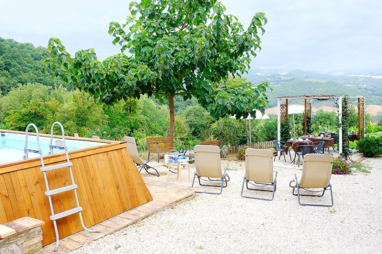 Casale Le Orme Bed and Breakfast Todi Eksteriør billede