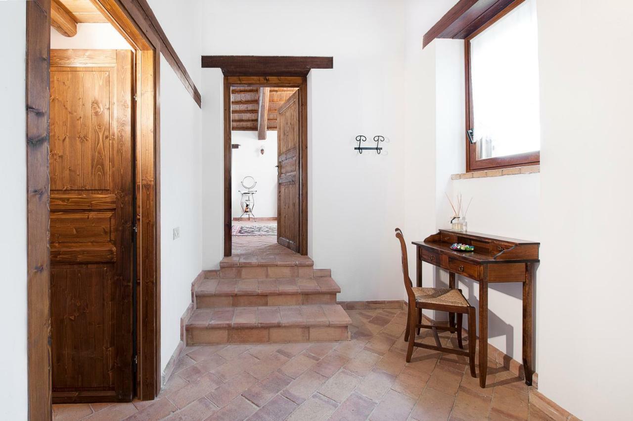 Casale Le Orme Bed and Breakfast Todi Eksteriør billede